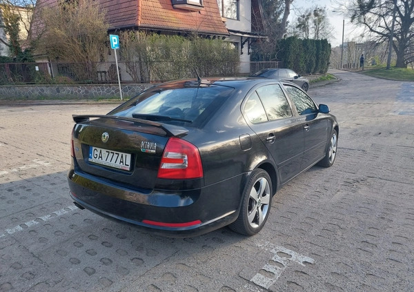 Skoda Octavia cena 17200 przebieg: 206000, rok produkcji 2008 z Gdynia małe 56
